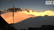 Archiviertes Webcam Bild: Champex Lac: Massif du Trient am 12.07.2026 um 06:53 Uhr