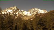 Archiviertes Webcam Bild: Blick vom Kurhaus Arolla in der Gemeinde Evolène am 28.05.2026 um 10:38 Uhr