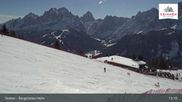 Archiviertes Webcam Bild: 3 Zinnen Dolomiten: Sexten Bergstation Helm am 28.02.2026 um 13:22 Uhr