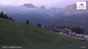 Archiviertes Webcam Bild: 3 Zinnen Dolomiten: Sexten Bergstation Helm am 12.07.2026 um 05:29 Uhr