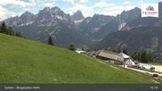 Archiviertes Webcam Bild: 3 Zinnen Dolomiten: Sexten Bergstation Helm am 12.07.2026 um 15:29 Uhr