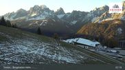 Archiviertes Webcam Bild: 3 Zinnen Dolomiten: Sexten Bergstation Helm am 27.10.2026 um 07:50 Uhr