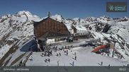 Archived webcam image showing Schnalstal: Top Station Gletscherbahn on 25 Apr 2026 at 09:22