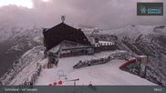 Archiviertes Webcam Bild: Schnalstaler Gletscher: Bergstation Gletscherbahn am 11.10.2026 um 01:38 Uhr