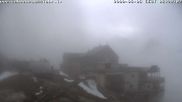 Archived webcam image showing Hut 