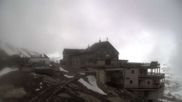 Archived webcam image showing Hut 