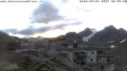 Archived webcam image showing Hut 