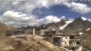 Archived webcam image showing Hut 