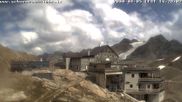 Archived webcam image showing Hut 