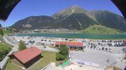 Archiviertes Webcam Bild: Schöneben: Talstation der Bergbahn mit Blick auf Reschensee und Dorf Reschen am 12.07.2026 um 14:06 Uhr