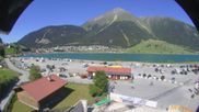 Archiviertes Webcam Bild: Schöneben: Talstation der Bergbahn mit Blick auf Reschensee und Dorf Reschen am 12.07.2026 um 16:06 Uhr