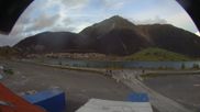 Archiviertes Webcam Bild: Schöneben: Talstation der Bergbahn mit Blick auf Reschensee und Dorf Reschen am 10.10.2026 um 18:05 Uhr