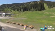 Archiviertes Webcam Bild: Village Day Lodge - Sun Peaks am 27.05.2026 um 22:32 Uhr
