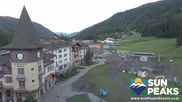Archiviertes Webcam Bild: Sun Peaks Grand Hotel am 02.07.2026 um 14:47 Uhr