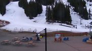 Archiviertes Webcam Bild: Talstation Arapahoe Basin am 12.04.2026 um 14:46 Uhr