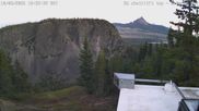 Archived webcam image showing Ed Chair Lift top station - view in south-east direction on 4 Oct 2026 at 04:29