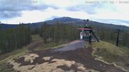 Archiviertes Webcam Bild: Manzanita Lift Bergstation am 27.05.2026 um 18:50 Uhr