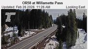 Archiviertes Webcam Bild: Willamette Pass: Blick auf die Strasse am 26 Feb 2026 um 20:31 Uhr