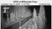 Archiviertes Webcam Bild: Willamette Pass: Blick auf die Strasse am 12.04.2026 um 08:37 Uhr