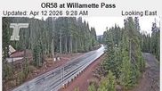 Archiviertes Webcam Bild: Willamette Pass: Blick auf die Strasse am 12.04.2026 um 18:37 Uhr