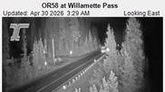 Archiviertes Webcam Bild: Willamette Pass: Blick auf die Strasse am 30.04.2026 um 12:39 Uhr