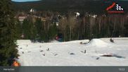 Archiviertes Webcam Bild: Harrachov: Skipiste und Skisprunganlage am Teufelsberg am 26 Feb 2026 um 13:09 Uhr