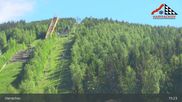 Archiviertes Webcam Bild: Harrachov: Skipiste und Skisprunganlage am Teufelsberg am 29.05.2026 um 15:48 Uhr