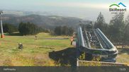 Archiviertes Webcam Bild: Bergstation Hoffmanky, Černá hora am 27.10.2026 um 13:52 Uhr