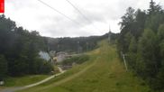 Archiviertes Webcam Bild: Bergstation des Sessellifts Cerny Vrch (Ještěd) am 12.07.2026 um 12:01 Uhr