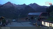 Archiviertes Webcam Bild: Ahrntal - Bergstation Kabinenbahn Klausberg am 15.10.2026 um 07:28 Uhr