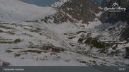 Archived webcam image showing View of Skalnate Pleso (Tatranská Lomnica) on 19 Apr 2026 at 08:43