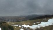 Archiviertes Webcam Bild: Oberwiesenthal: Panoramablick vom Fichtelberg am 12.04.2026 um 10:03 Uhr