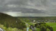 Archiviertes Webcam Bild: Oberwiesenthal: Panoramablick vom Fichtelberg am 18.05.2026 um 16:03 Uhr