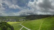 Archiviertes Webcam Bild: Oberwiesenthal: Panoramablick vom Fichtelberg am 13.06.2026 um 12:31 Uhr