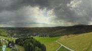 Archiviertes Webcam Bild: Oberwiesenthal: Panoramablick vom Fichtelberg am 14.07.2026 um 10:53 Uhr