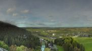 Archiviertes Webcam Bild: Oberwiesenthal: Panoramablick vom Fichtelberg am 30.08.2026 um 18:36 Uhr