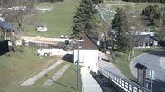 Archiviertes Webcam Bild: Oberwiesenthal: Talstation Schwebebahn Fichtelberg am 01.05.2026 um 08:17 Uhr