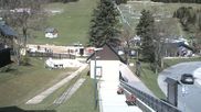 Archiviertes Webcam Bild: Oberwiesenthal: Talstation Schwebebahn Fichtelberg am 01.05.2026 um 10:17 Uhr