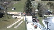 Archiviertes Webcam Bild: Oberwiesenthal: Talstation Schwebebahn Fichtelberg am 01.05.2026 um 12:17 Uhr