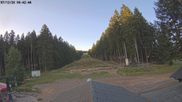 Archiviertes Webcam Bild: Skihang Erbeskopf - Talstation am 12.07.2026 um 07:56 Uhr