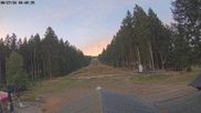 Archiviertes Webcam Bild: Skihang Erbeskopf - Talstation am 27.08.2026 um 07:39 Uhr