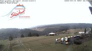 Archiviertes Webcam Bild: Neuastenberg: Obere Postwiese - Piste, Lift und Schirmbar am 12.04.2026 um 10:57 Uhr