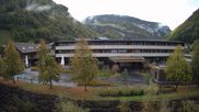 Archived webcam image showing Hotel Sonne located in Mellau on 10 Oct 2026 at 16:04