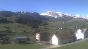 Archived webcam image showing Lisighaus, Toggenburg on 1 May 2026 at 08:44
