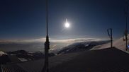 Archiviertes Webcam Bild: Crans Montana: Bergstation Plaine Morte am 01.05.2026 um 04:41 Uhr