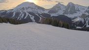 Archiviertes Webcam Bild: Sunshine Village: Wawa Sessellift am 25.05.2026 um 14:09 Uhr