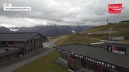 Archiviertes Webcam Bild: Wildkogel-Arena: Bergstation der Smaragdbahn am 10.10.2026 um 12:57 Uhr