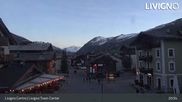 Archived webcam image showing Livigno town center on 25 May 2026 at 01:20