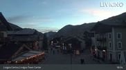 Archiviertes Webcam Bild: Livigno Ortszentrum am 17.10.2026 um 05:05 Uhr