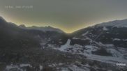 Archiviertes Webcam Bild: Bormio: Blick auf die Stelvio Abfahrt am 26 Feb 2026 um 07:33 Uhr